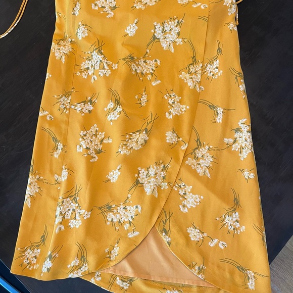 Madewell Silk Maxi Wrap Dress in Butterfly Garden, size 00 - Picture 11 of 13